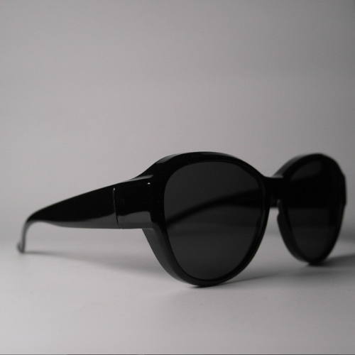 Rátét - 833-Fényes fekete