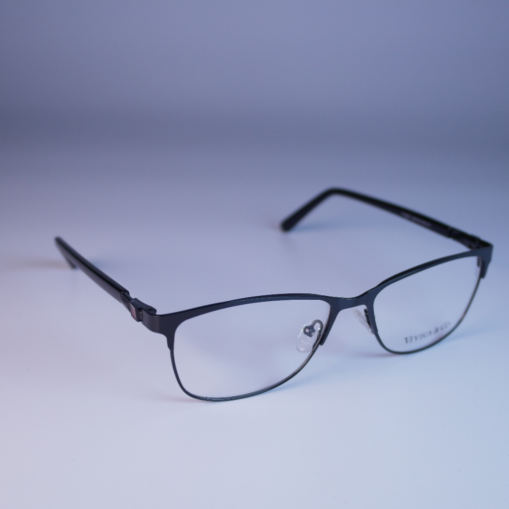 Vivica & Go - 2001 C1